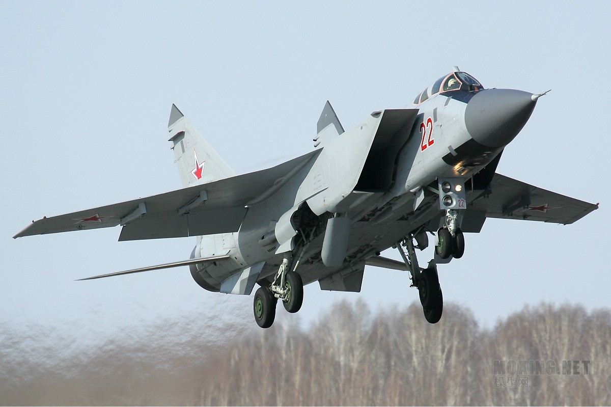 Russian_Air_Force_Mikoyan-Gurevich_MiG-31BM_Pichugin-1.jpg