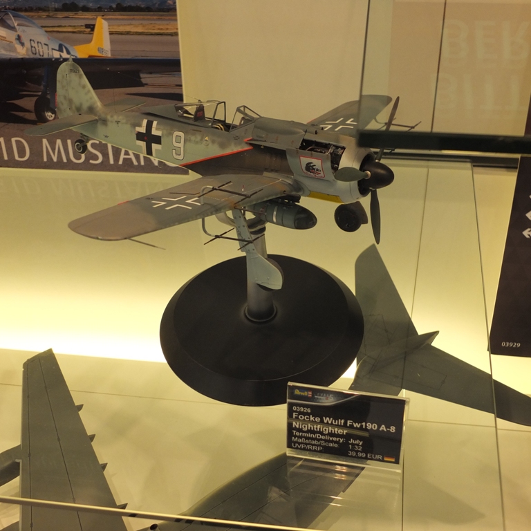revell_26_of_44.jpg
