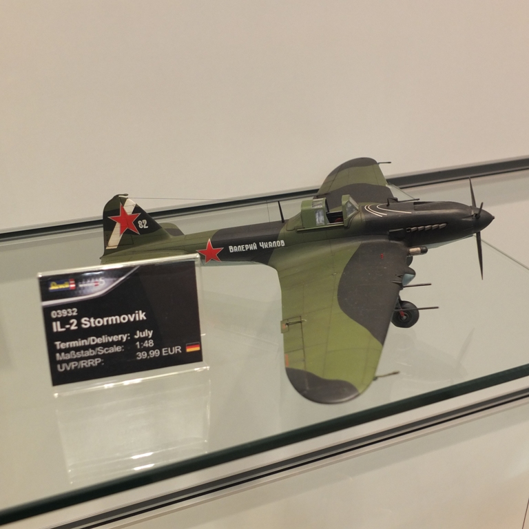 revell_43_of_44.jpg