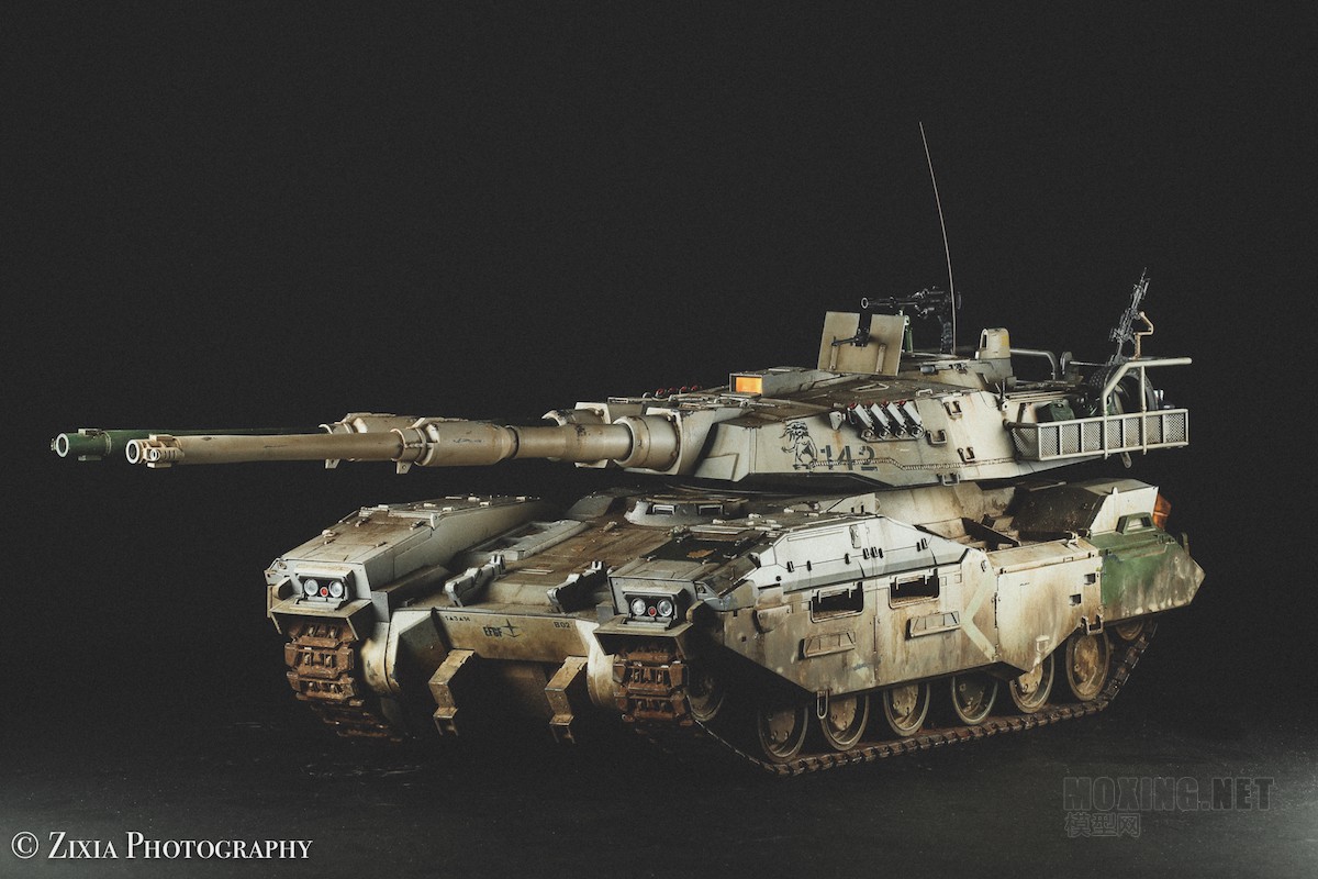 0002-Zixia-Qiaoping-Union--61-ս-tank--Bandai.jpg