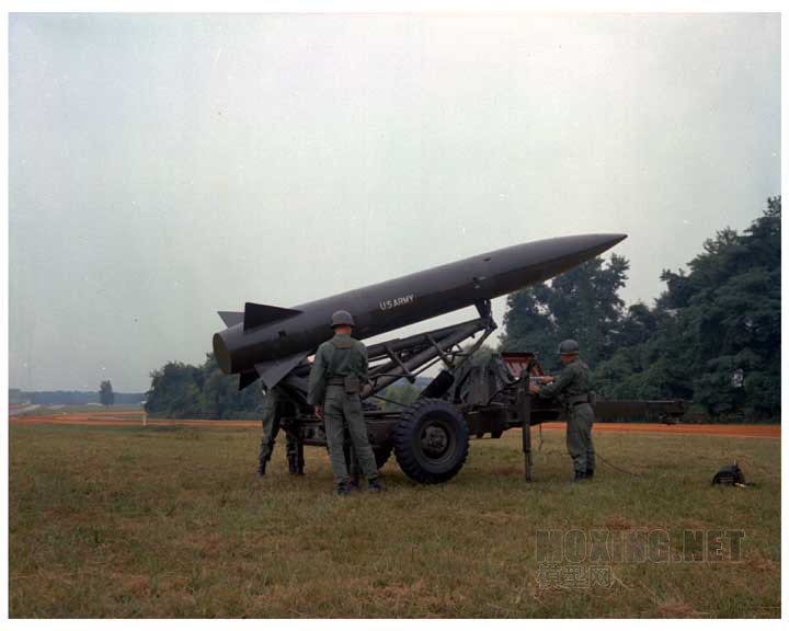 MGM-52_Lance_06.jpg