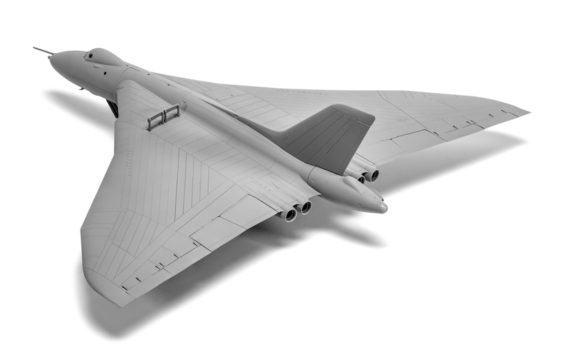 u_new_airfix_avro_vulcan_b2_model_kit_first_full_test_build_exclusive_on_the_air.jpg