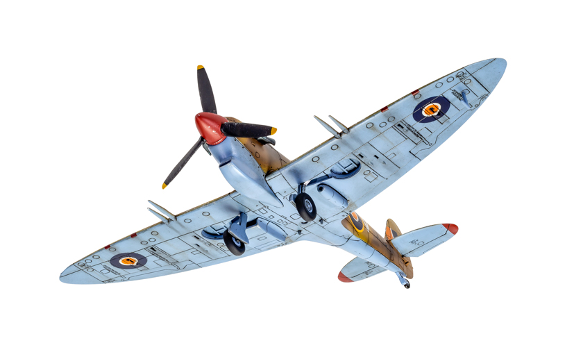 n_new_airfix_supermarine_spitfire_vc_model_kit_south_african_air_force_spitfire_.jpg