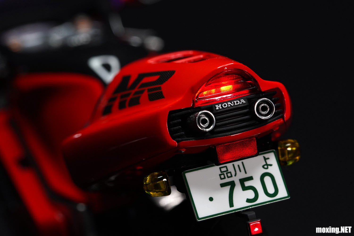 1500-14.jpg