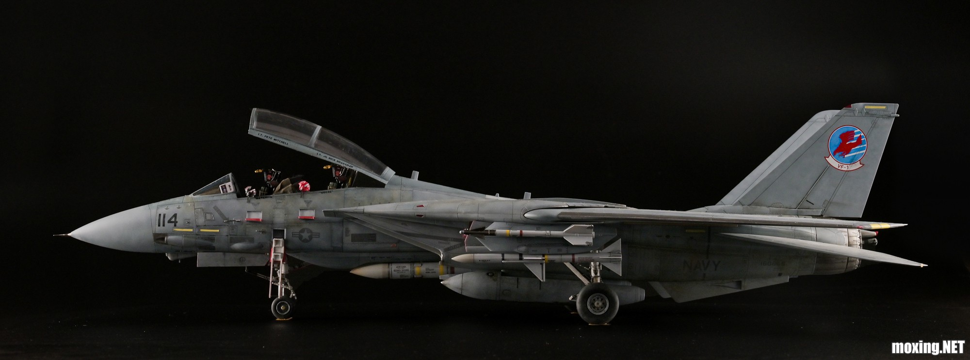 f4.jpg