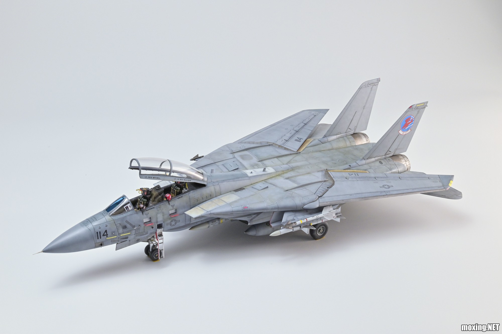 f14.jpg