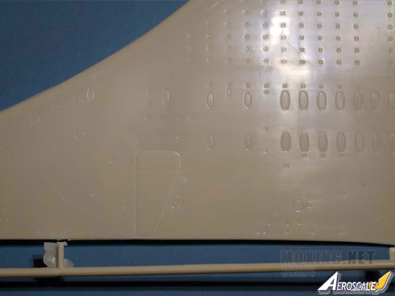 [开盒评测]威望-1/72英国航空协和式飞机/客机(04997)