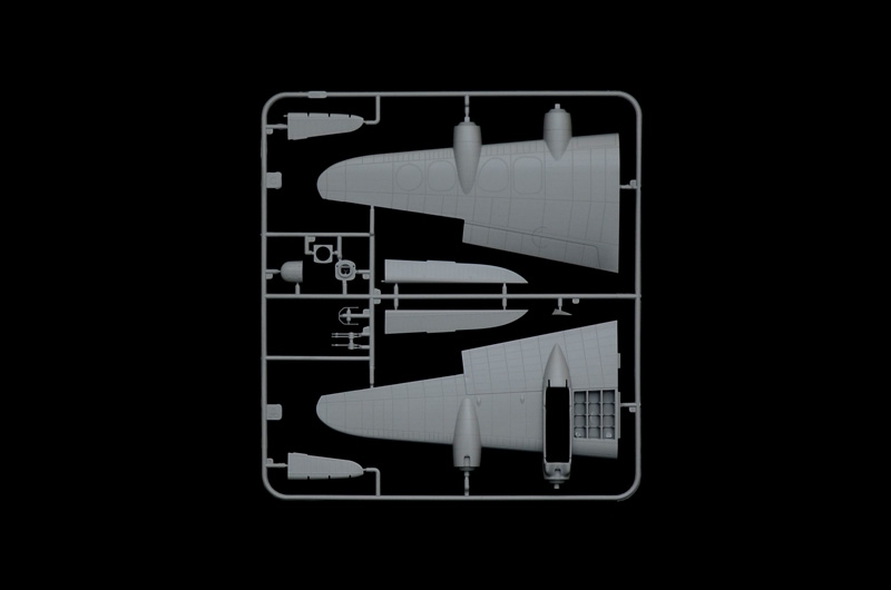 伊达雷利新品-1/72肖特"斯特林"重型轰炸机(1335)