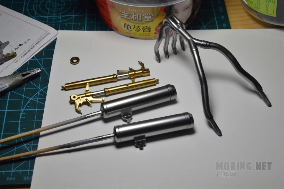 田宫1/12川崎Kawasaki ZZR1400六眼魔神制作过程