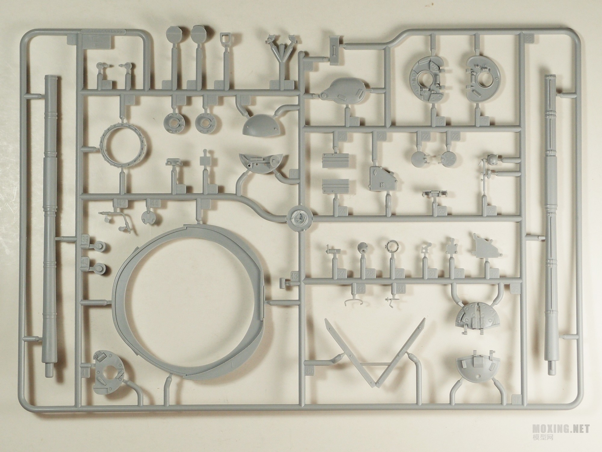 [ģ]-1/35T-64AVս̹(1984)(01580)