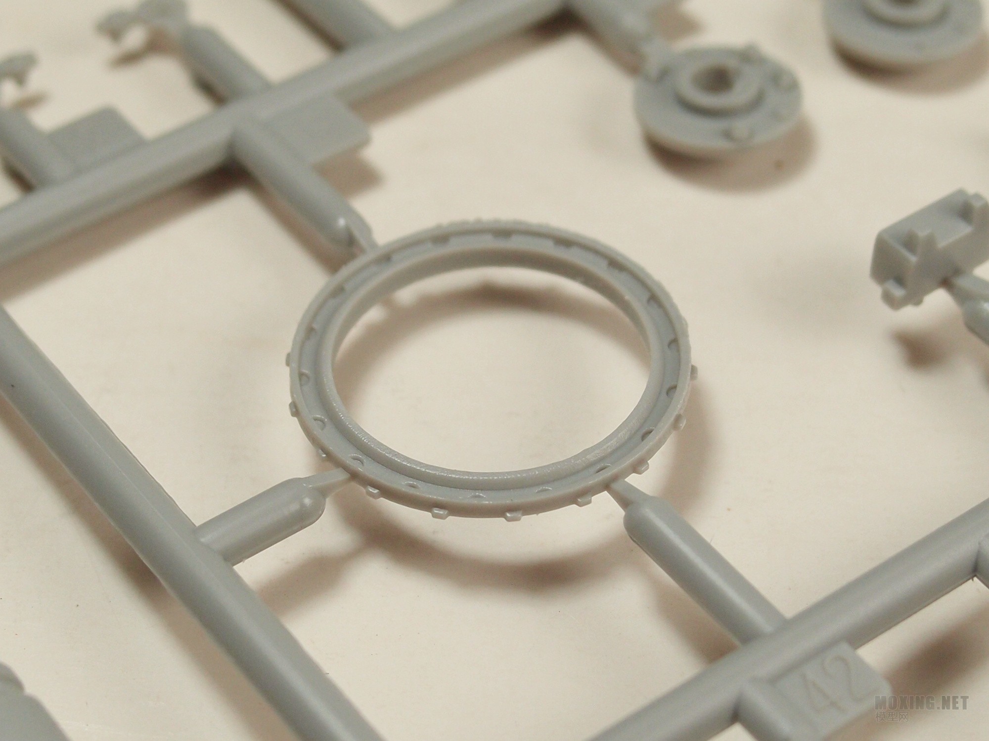 [ģ]-1/35T-64AVս̹(1984)(01580)