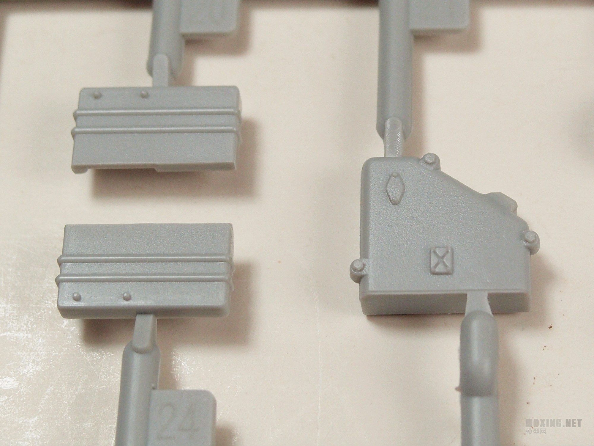 [ģ]-1/35T-64AVս̹(1984)(01580)