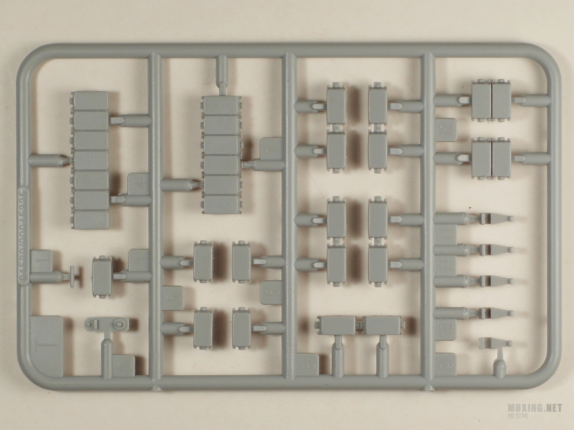 [ģ]-1/35T-64AVս̹(1984)(01580)