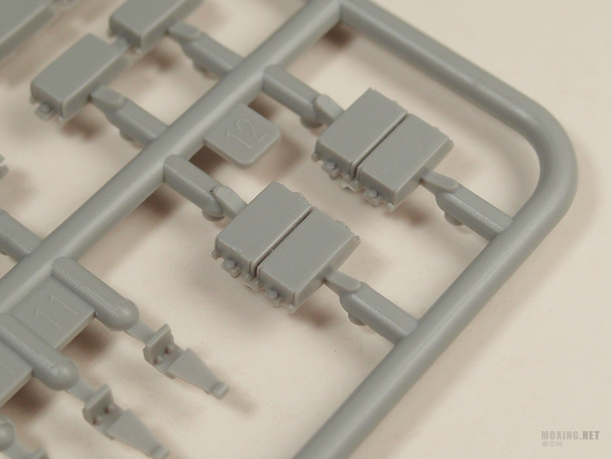 [ģ]-1/35T-64AVս̹(1984)(01580)