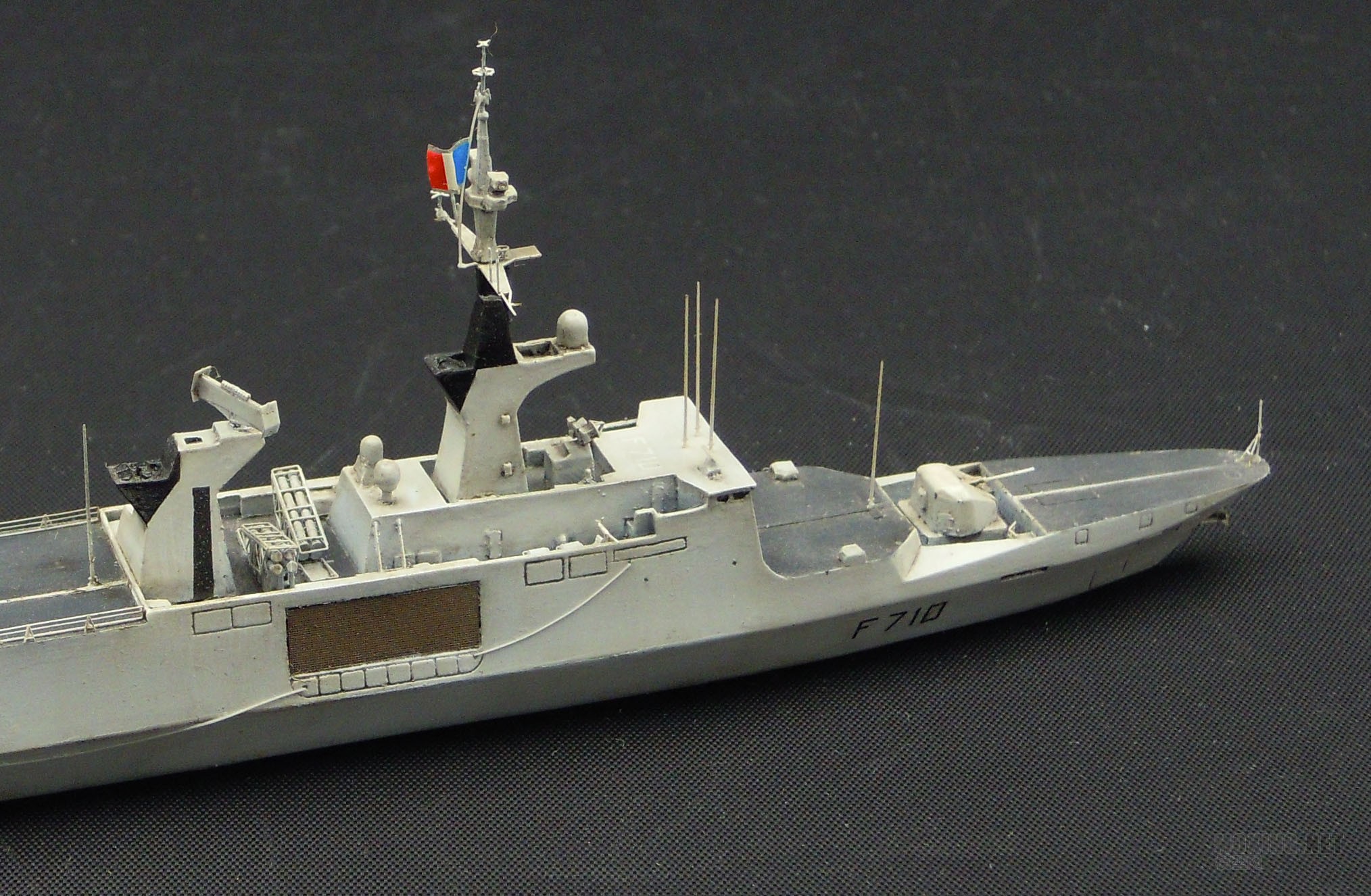 DS33CN5178.jpg