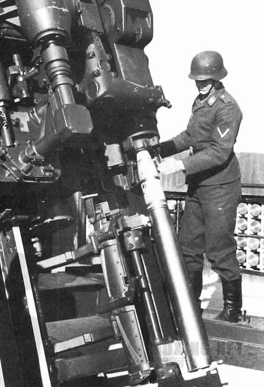 [](TAKOM)-1/35˫12.8cm Flak40