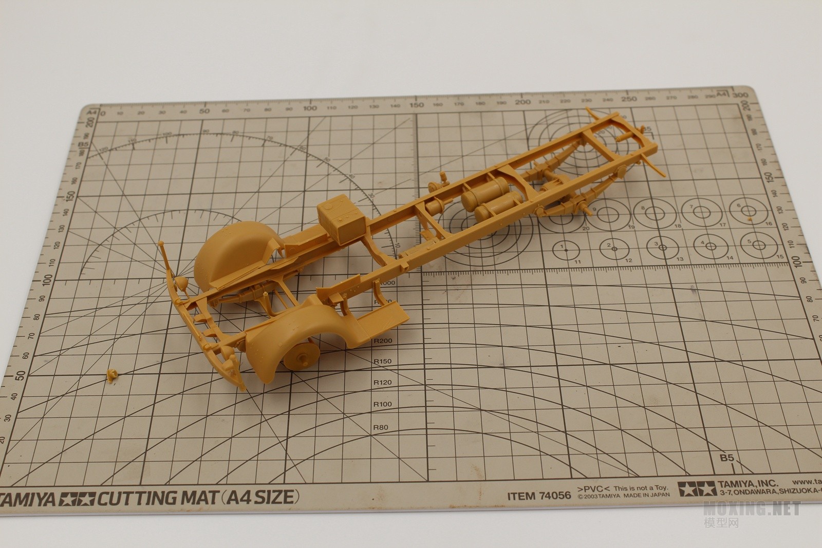 [模型网评测]AFVclub-1/35德国布辛纳格()L4500S军用卡车(35170)