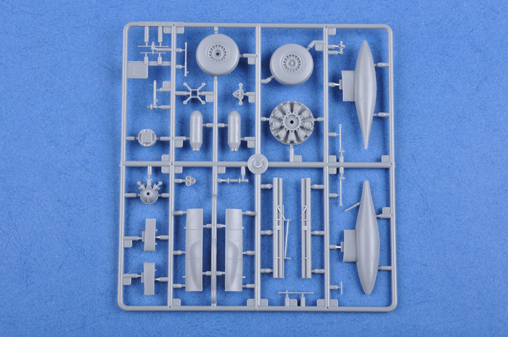 HOBBYBOSS新品-1/48美国P-61C“黑寡妇”战斗机(81732)