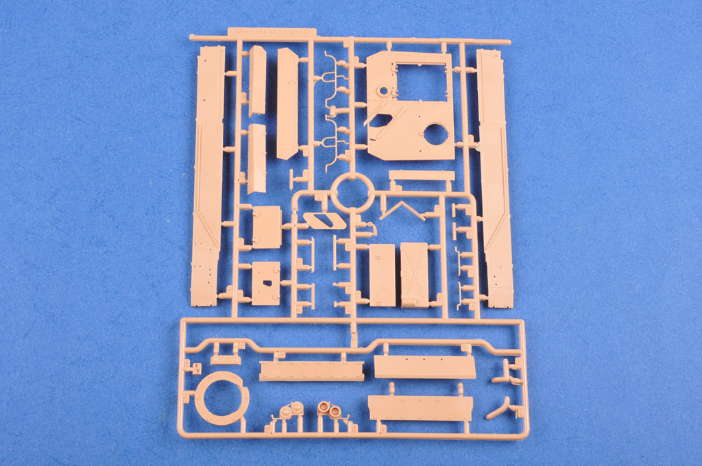 HOBBYBOSS新品-1/35德国四号突击坦克早期型(中期生产)(80135)