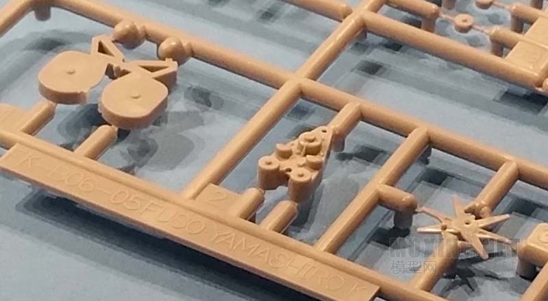 [开盒简评]青岛社-1/700日本扶桑号战列舰1944(00097)(新开模)