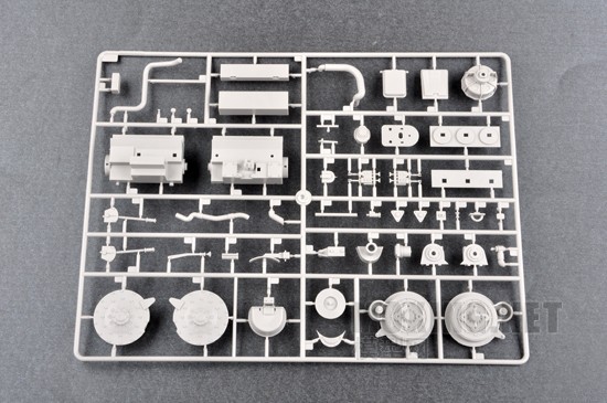 小号手新品-1/16德国四号观测型中型坦克(00922)