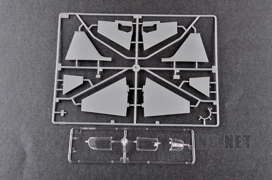 小号手新品-1/48美国T-38C禽爪教练机(美国太空总署)(02878)