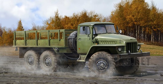 小号手新品-1/35俄罗斯URAL-375D军用卡车(01027)