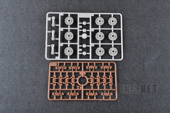 小号手新品-1/35苏联JS-1重型坦克(05587)