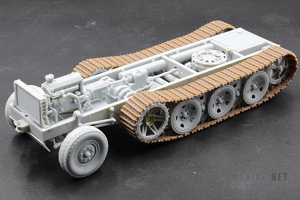 [模型网评测]威骏-1/35德军SWS四联高炮(全内构)(CB35213)