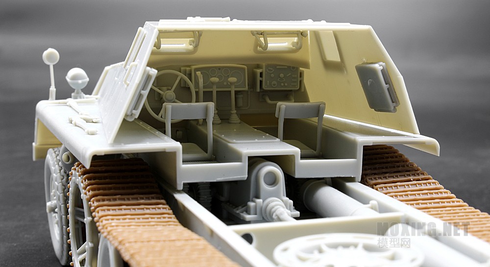 [模型网评测]威骏-1/35德军SWS四联高炮(全内构)(CB35213)