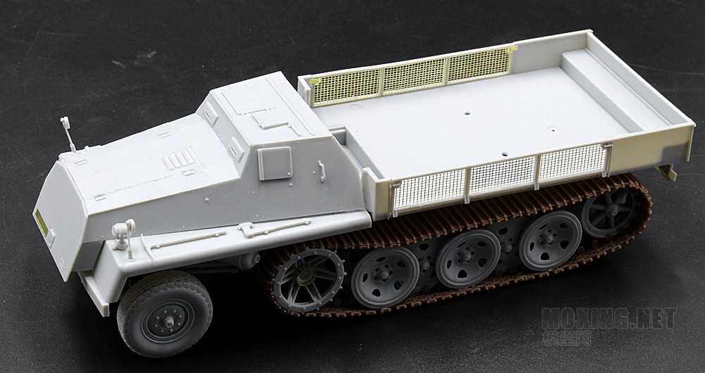 [模型网评测]威骏-1/35德军SWS四联高炮(全内构)(CB35213)