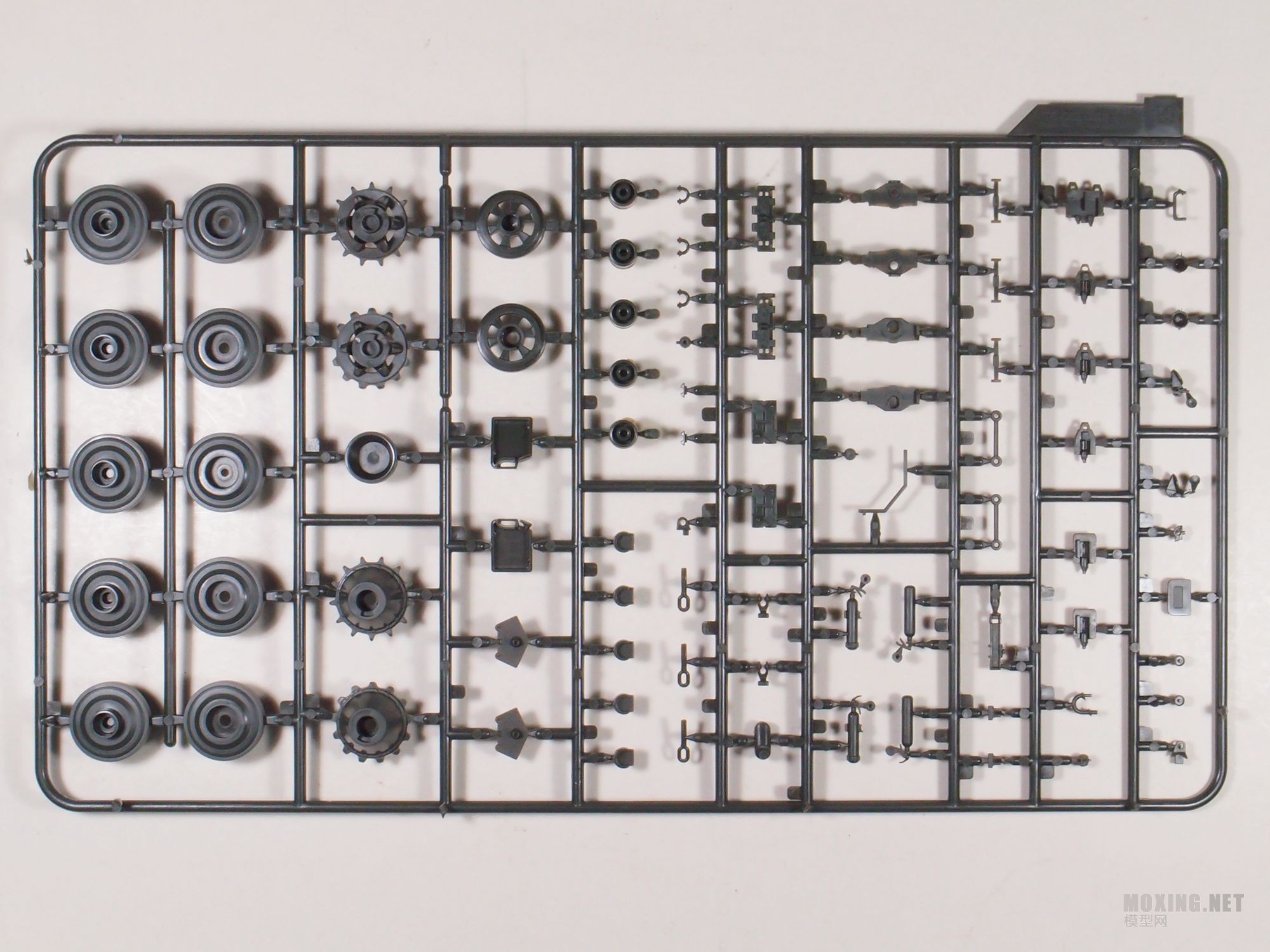 MENG-1/35法国AUF1 TA 155mm自行榴弹炮(TS-024)