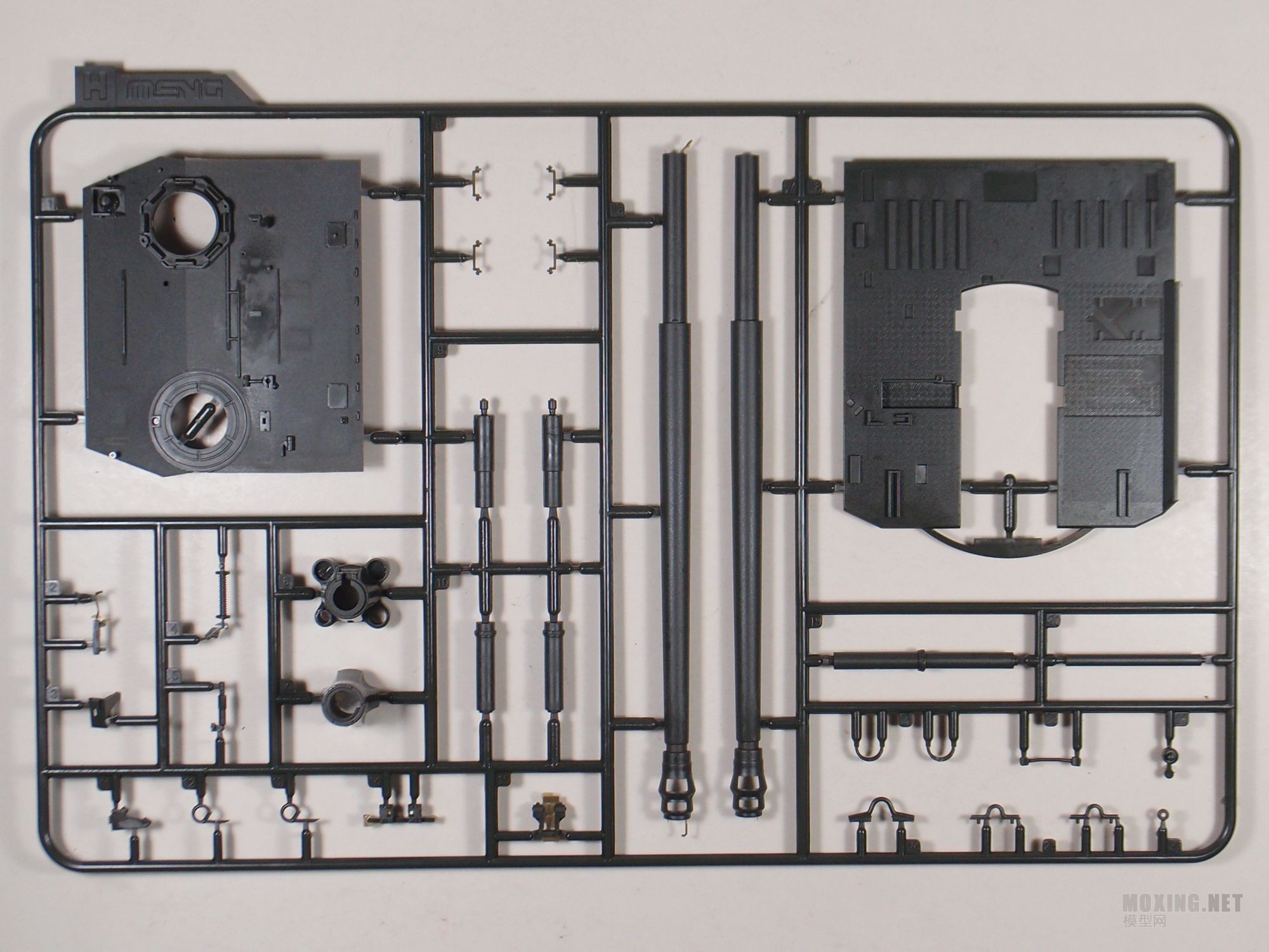 MENG-1/35AUF1 TA 155mm(TS-024)