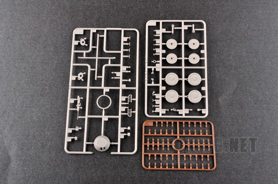 小号手新品-1/35俄罗斯MT-LB装甲运输车(05596)