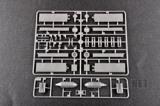小号手新品-1/32德国Ju-87D俯冲轰炸机(03217)