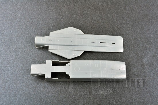 小号手新品-1/72俄罗斯苏-24M“击剑手”战斗轰炸机(01673)