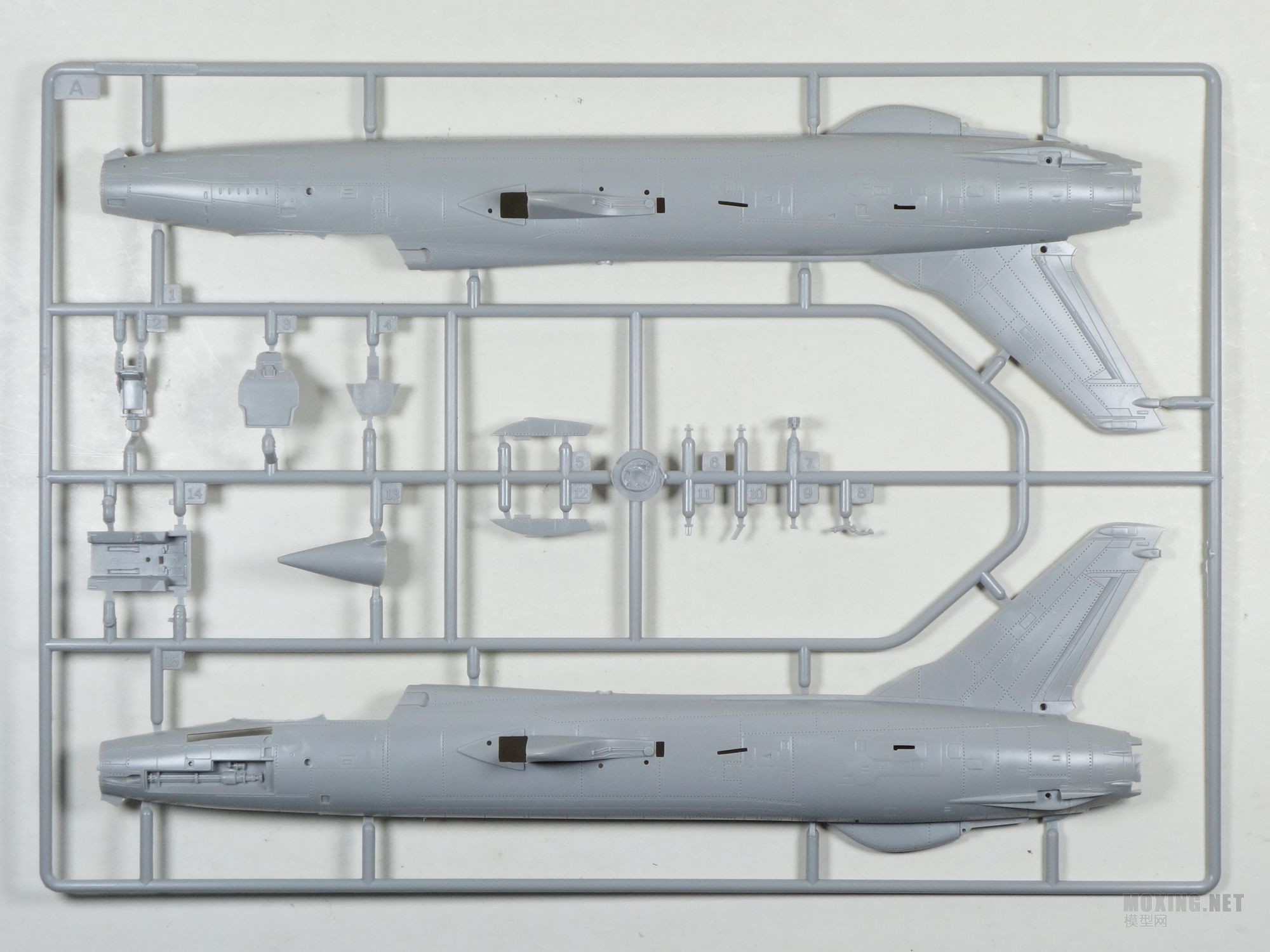 [ģ]С-1/72F-105D׹սը(01617)