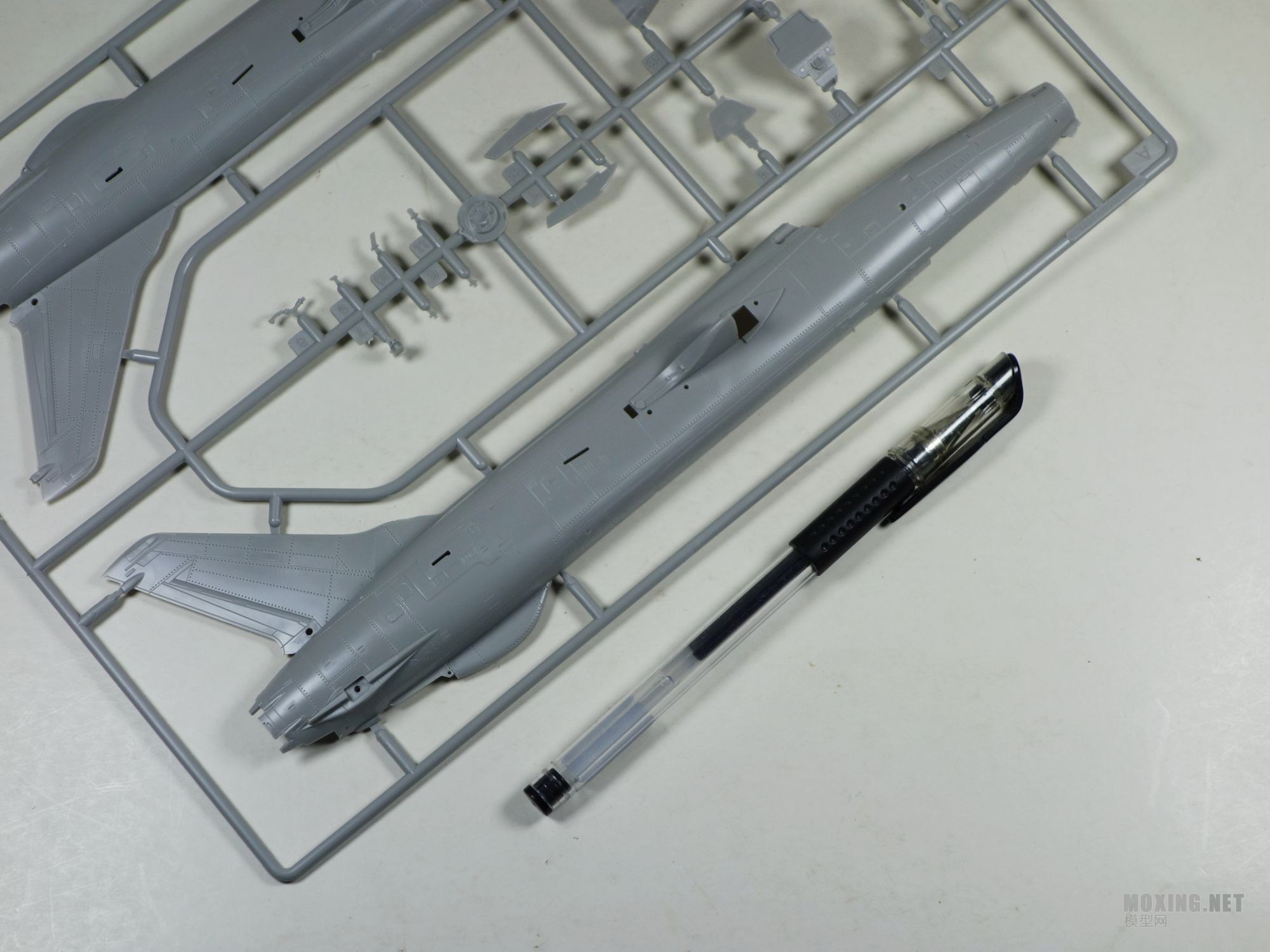 [ģ]С-1/72F-105D׹սը(01617)