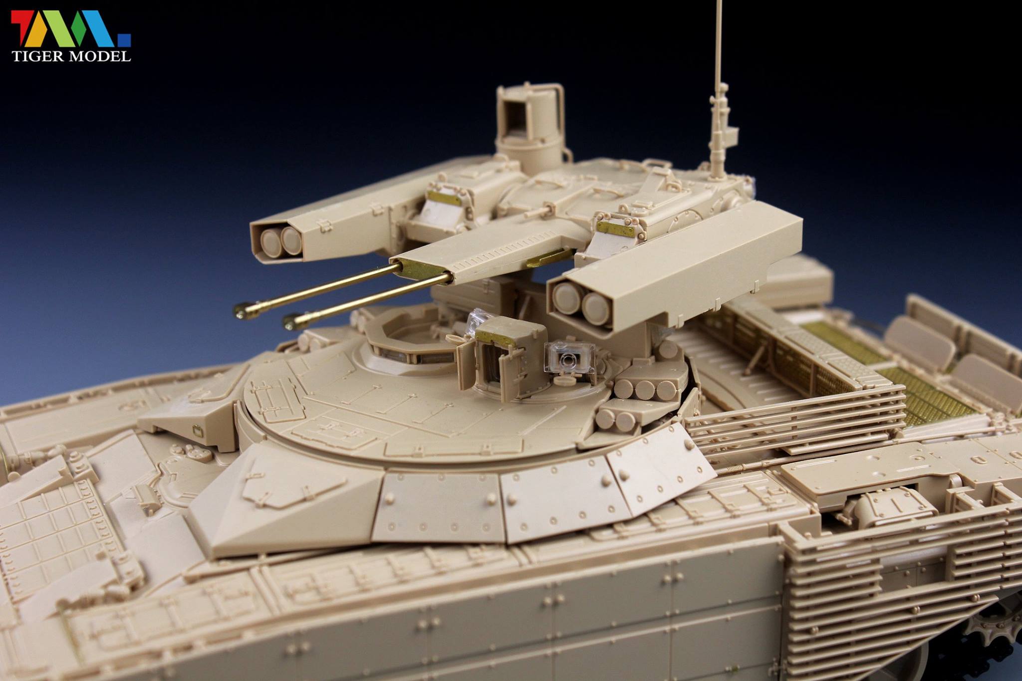  TIGER MODELƷ-1/35˹BMPT-72֧Ԯս(4611)