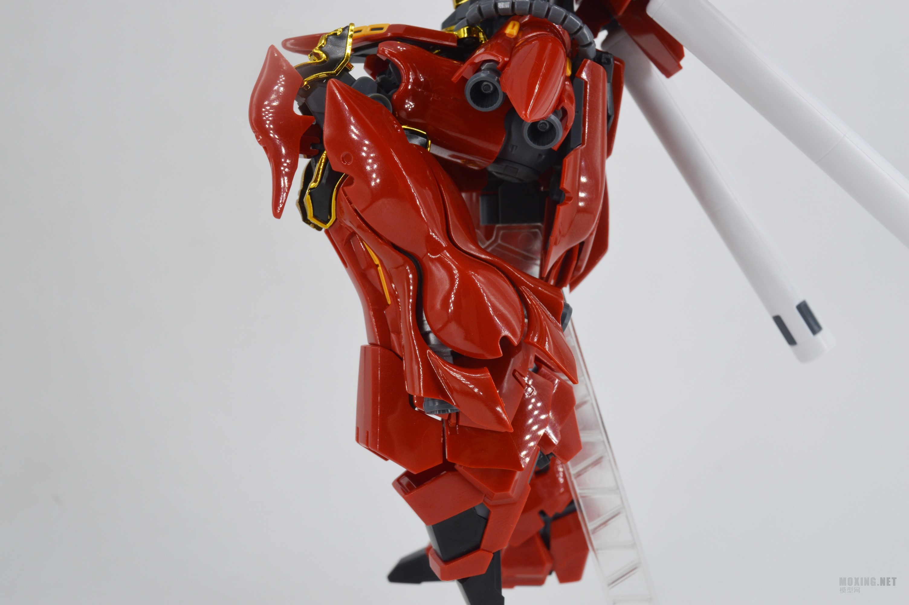 [ģ]-1/144 RG MSN-06S °(Sinanju)