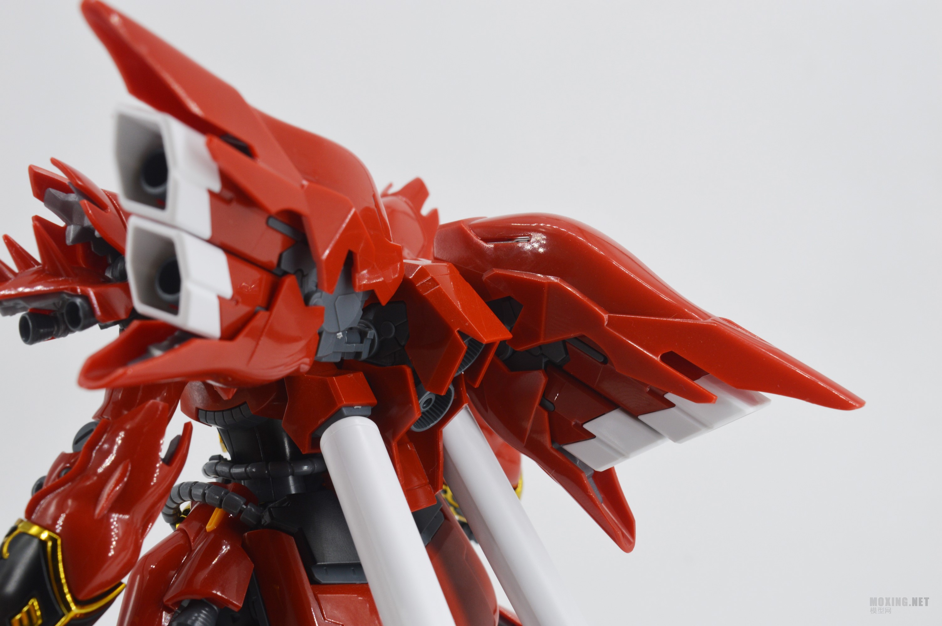 [ģ]-1/144 RG MSN-06S °(Sinanju)