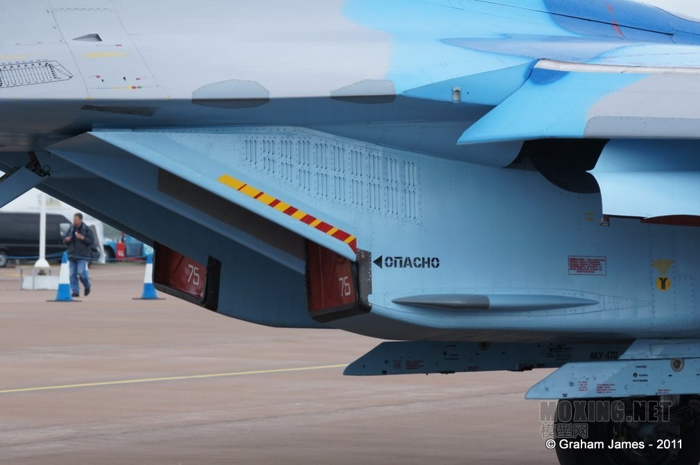 SU-27-0014.JPG