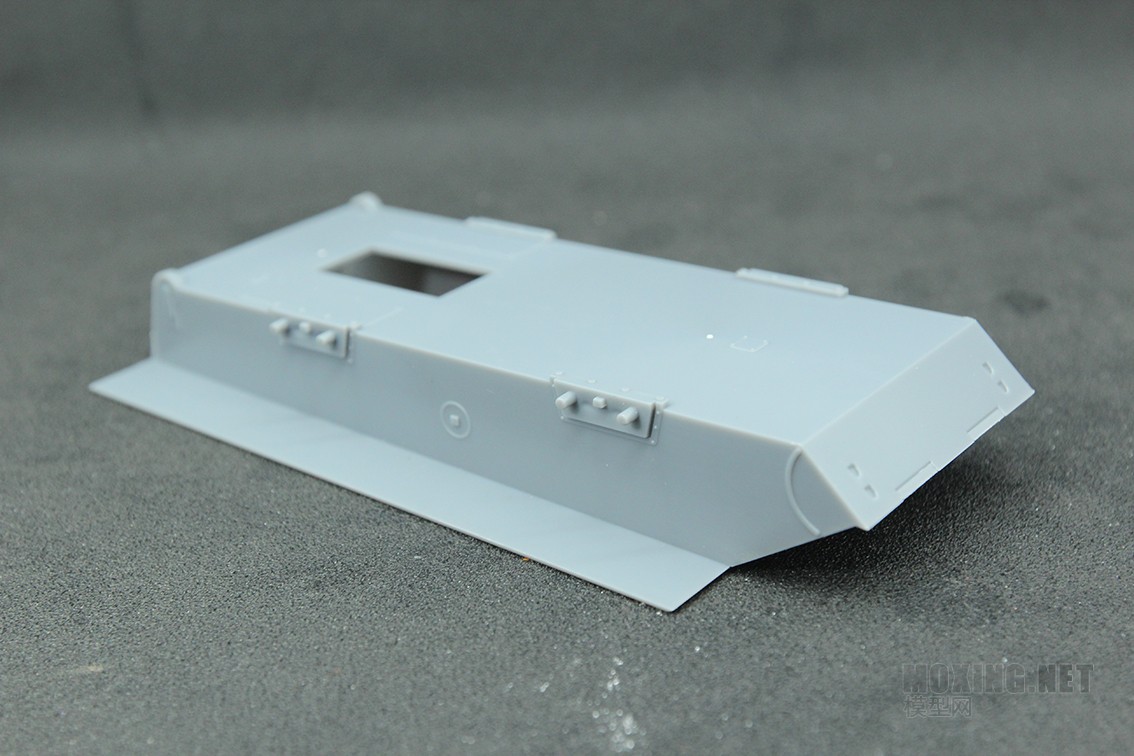 [模型网评测]Amusing Hobby-1/35 Sturmmorser 28cm 38(D)自行迫击炮(35A009) 