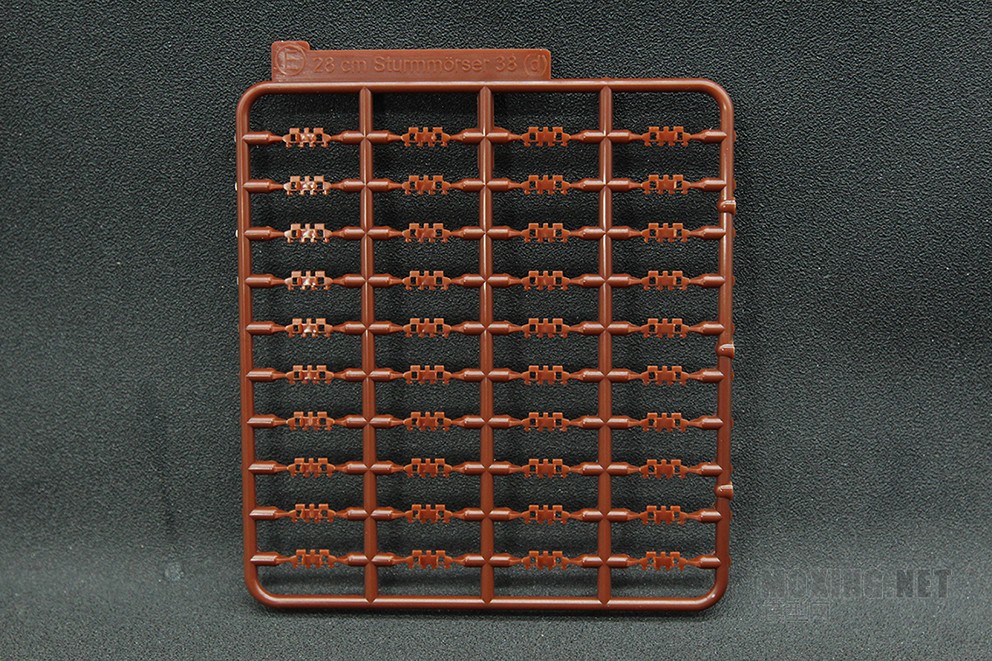 [模型网评测]Amusing Hobby-1/35 Sturmmorser 28cm 38(D)自行迫击炮(35A009) 
