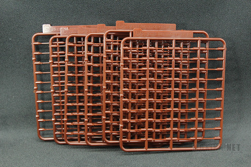 [模型网评测]Amusing Hobby-1/35 Sturmmorser 28cm 38(D)自行迫击炮(35A009) 
