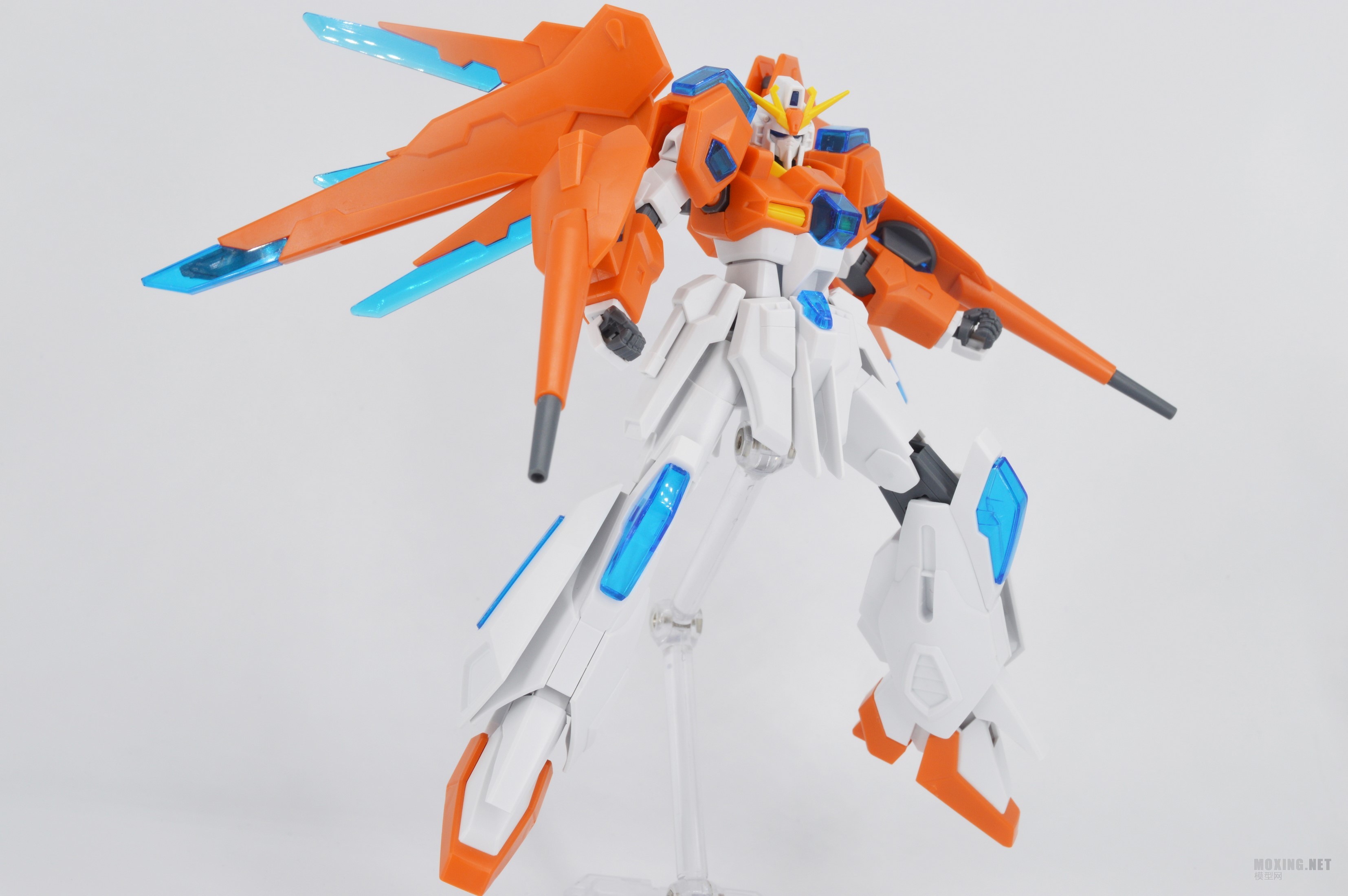 万代-1/144 HGBF 疾速高达 SCRAMBLE GUNDAM