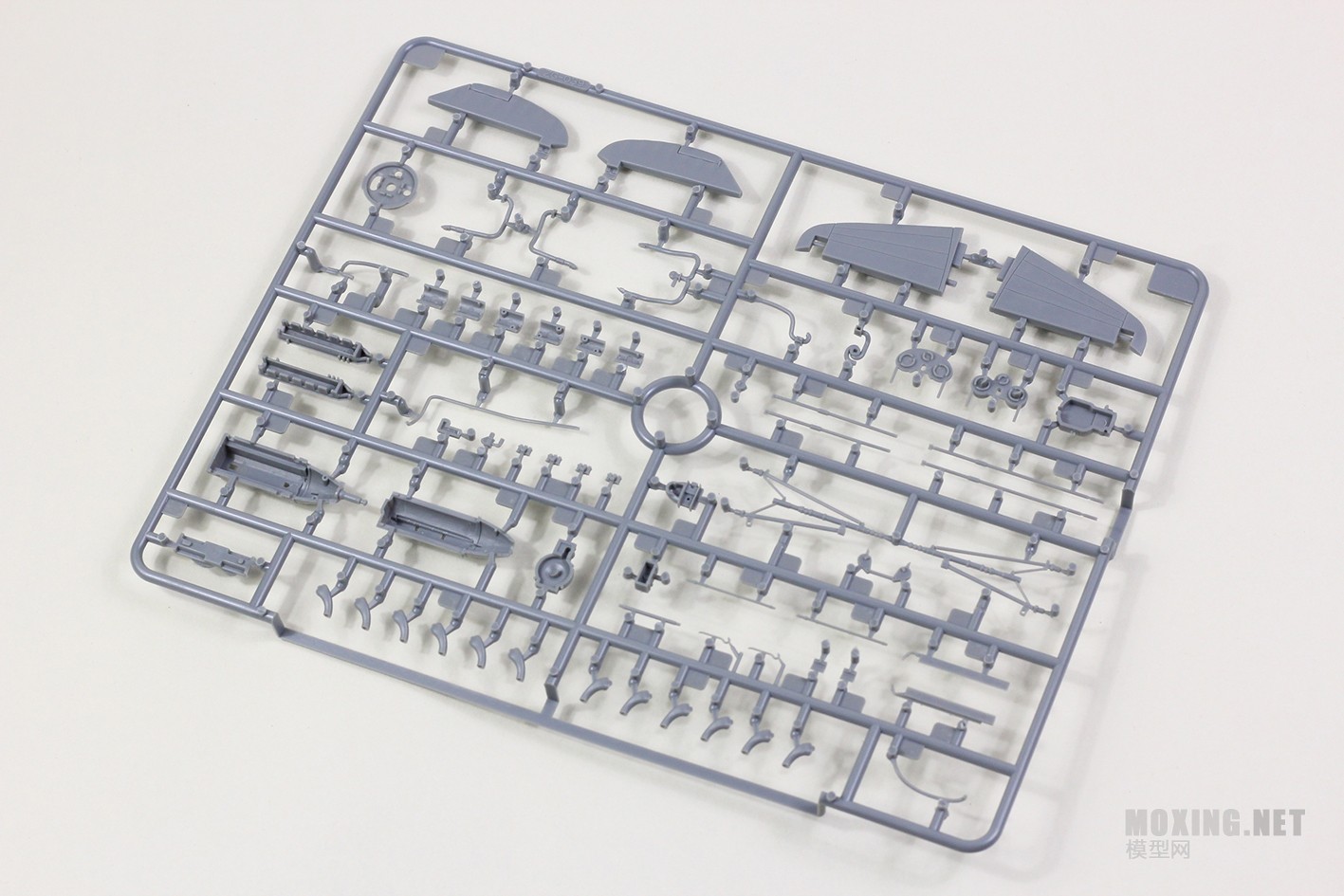 [模型网评测]威骏-1/48 P-40C战斗机