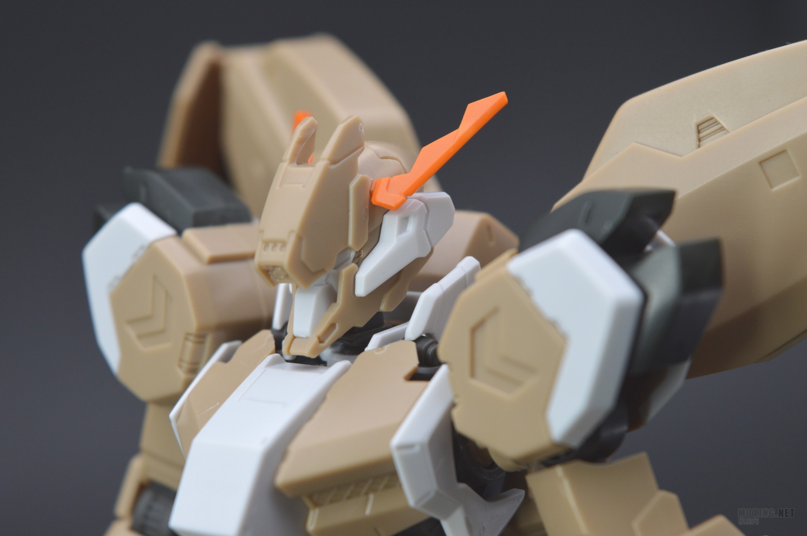[模型网评测]万代-1/144 HG IBO(铁血)-高达古辛深度重锻型