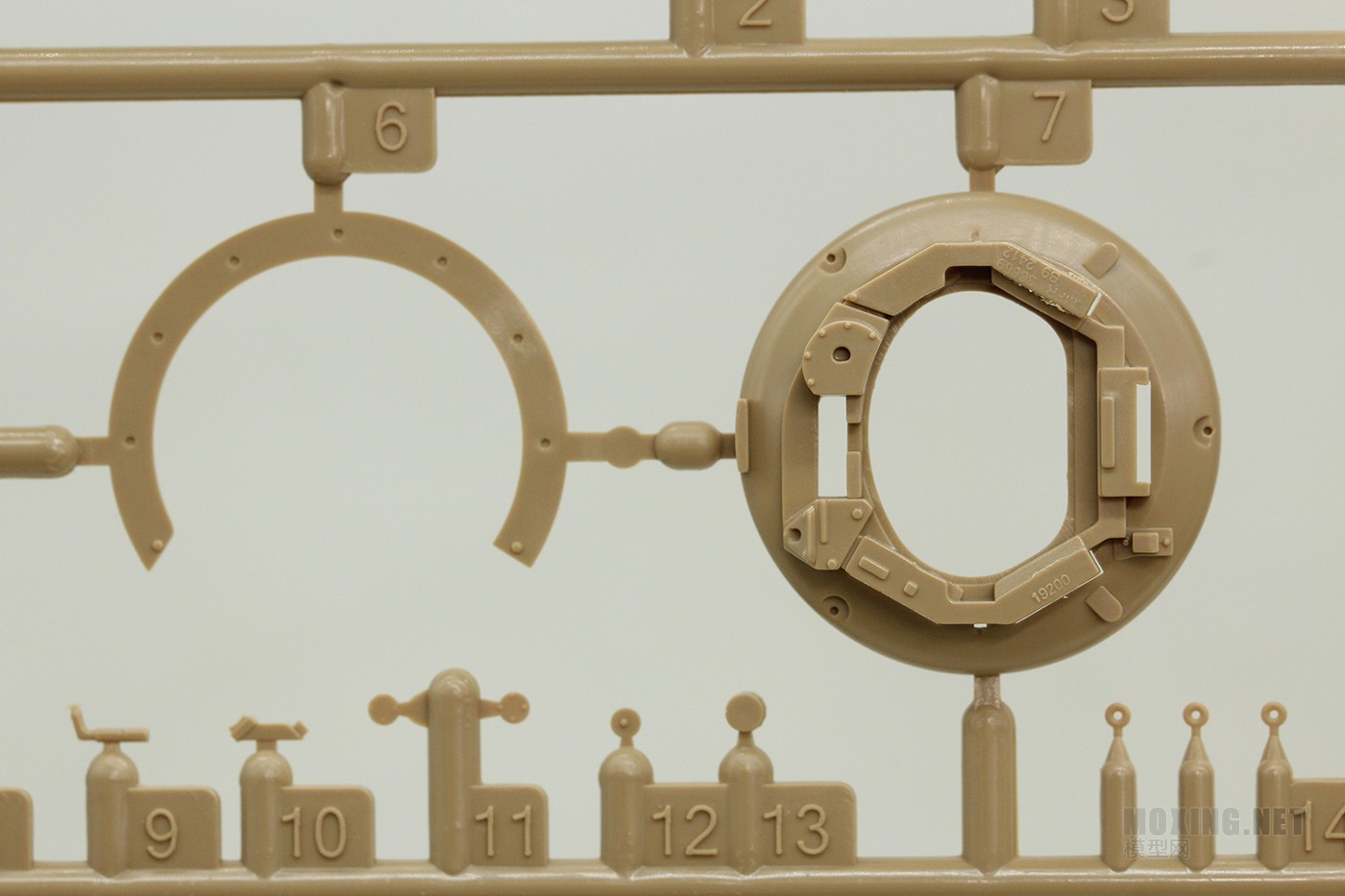 [模型网评测]RFM(麦田)-1/35美国M1A1/A2主战坦克(全内构二合一)(RM-5007)