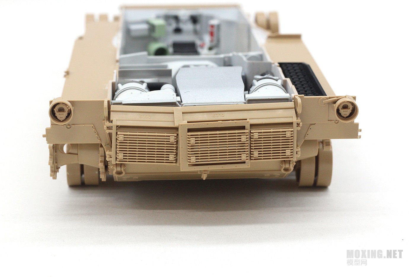 [模型网评测]RFM(麦田)-1/35美国M1A1/A2主战坦克(全内构二合一)(RM-5007)